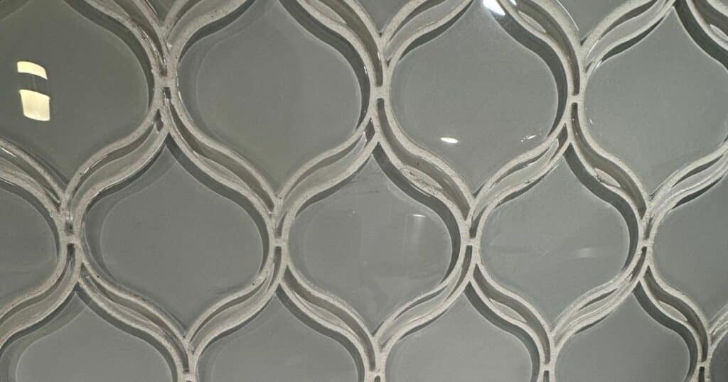 Kitchen Backsplash With Glass Tiles 1024x538 