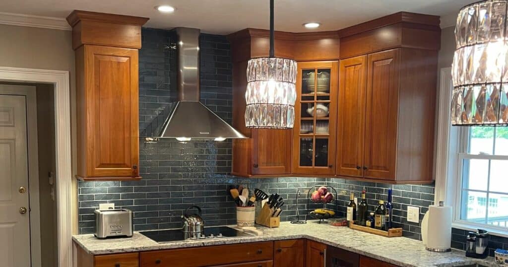 2023 kitchen backsplash with subway tile